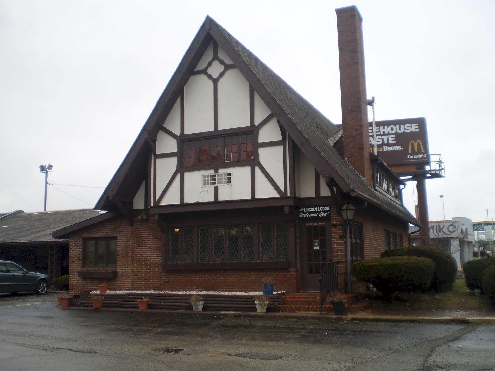 The Lincoln Lodge Urbana 섐페인 외부 사진
