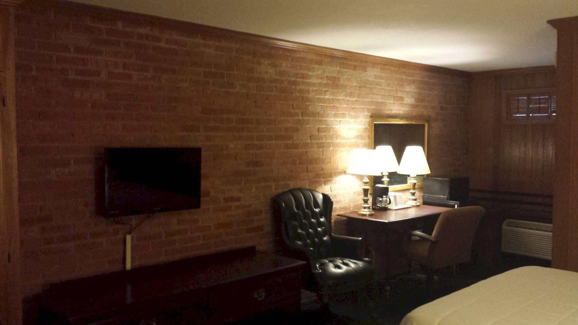 The Lincoln Lodge Urbana 섐페인 외부 사진
